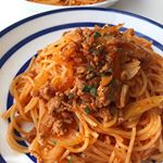 #今日のパスタ 😋大好きな 🍝#ナポリタン と #ミートソース で迷った時の#ミートナポリタン 🍝#インフルエンザ でお休みの元気な子供と一緒に#ランチ 😋#おうちごは…のInstagram画像