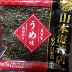 うめの具付のりを食べてみました❗ご飯と食べましたが相性がよくお茶漬けにもあいそう♥ぱりぱりとした食感もいいですね☀#山本海苔店 #一藻百味 #具付のり #海苔 #ギフト #monipla #山本…のInstagram画像