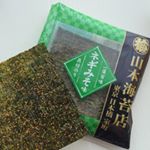 山本海苔店の具材のり「一藻百味」。.ネギみそ味はおにぎりやスープ、サラダに入れても美味しい。.お酒のお供にそのまま食べるのも美味しくておすすめ。.#山本海苔店#一藻百味#具付の…のInstagram画像