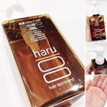 haru 黒髪スカルプ・プロ☆.100%天然由来のエイジングケアシャンプー。22種類のエイジングケアに優れた成分を配合。頭皮ケア、抜け毛ケア、黒髪ケアがこれ1本で‼︎.透明でと…のInstagram画像