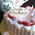 サプライズは王道のバースデーケーキ🎂女子っぽくハート型ww#ケーキ #おうちごはん #バースデーケーキ #スイーツ #デザート #フォアグラ化計画 #サプライズ #フォアグラマー #誕生日…のInstagram画像