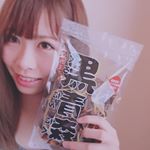 maiyan_rrr✐☡...( 黒にんにく )#安心健康ライフ 黒青森日中は家事育児、夜は夜行性で寝れず日々疲れが溜まる一方で一時期にんにく注射したいな〜って思ってたけどもっ…のInstagram画像