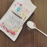 産後ダイエットでお試ししてるサプリ？👍昔駄菓子であった#ヨーグレット みたいな味で飲みやすい😋❤️一回スプーン一杯なのですが、どれだけでもいけてしまいます😋👍あたしはそのまま飲んでますが、…のInstagram画像