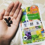 ⭐️生酵素⭐️.大自然の中で育った222種類の野草・豆類・野菜・果物・ハーブ・海藻などをじっくり熟成した植物発酵エキスが配合されていて、生の食品から摂取するのと同等の栄養価で手軽に酵素が摂取可…のInstagram画像