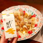 【#soysauce 🍚】.アメリカでも、和食をよく頂きます🇯🇵洋食もとても美味しいですが🍝洋が続くと、和が恋しくなるものですね😋.写真はいつかの我が家の食卓です🏠しょうゆ…のInstagram画像
