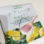 チアシード蒟蒻ゼリー  モニターさせてもらって食べてみましたよ♡チアシードって今話題のスーパーフード！わたし、初体験です！蒟蒻ゼリーも、美を目指す女性には必須のアイテムだし、とっても素晴ら…のInstagram画像