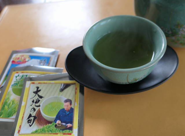 口コミ：静岡県産のこだわりの上級深むし茶3煎「株式会社荒畑園」さんの画像（2枚目）