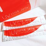 .今回はサンソリットさんの『UVスティック ゼリー』をお試ししました！.こちらの商品は今流行りの#飲む日焼け止め ならぬ#食べる日焼け止め になっています！ゼリーに…のInstagram画像