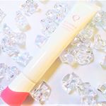 4月25日発売のサンスター「エクイタンス　ホワイトロジー エッセンス」3種の有効成分がシミ発生ルートを効果的にアプローチしてくれる薬用美白美容液です！のびがよくてするすると伸ばしやすい…のInstagram画像