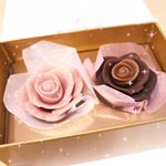ハワイより無事帰国しました！今回は長めの滞在でのんびりできました。チョコレート好きな私なので、ハワイでもチョコレートは必ず買いますが、日本のチョコレートも大好き！ハンター製菓さまよりとっても素…のInstagram画像