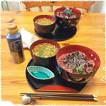 .鉄火丼に『海苔を楽しむきざみ海苔』をたっぷりかけていただきます！😋🍣Mettiamo molte alghe sulla ciotola del tuna rice bowl!We wi…のInstagram画像