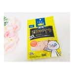 ..猫用　贅沢けずり　鶏ささみ＋とさか化粧品などで有名なDHCさんから猫用商品って出てるんですね！ビックリしました♪薄くてエサの上にのせてみると凄くおいしそう♪健康をサポートしてくれる…のInstagram画像