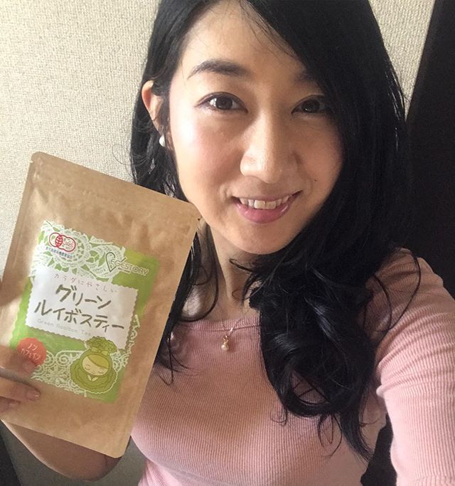 口コミ投稿：本日の無加工自撮り。#ベジストーリー #VEGESTORY #グリーンルイボスティー 、飲みや…