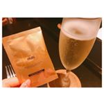 飲む前に二日酔対策サプリメント「ekasエカス」.パッケージはシンプルで上品.1回分ずつ包装されているからポーチに常備.1回分は4カプセル.このカプセルには大学・製薬メ…のInstagram画像