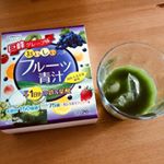 @yuwaco.ltd  様よりフルーツ青汁 巨峰グレープ味を頂きました🤗青汁の苦さはほのかにあるくらいで、とってもフルーティでゴクゴク飲めちゃいます！ .❤︎・1日分の鉄&葉酸…のInstagram画像