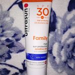 目の下に塗りましたが、つけ心地はすぐに素っぴんのようになりました。 #アルトラサン #ultrasun #敏感肌 #日焼け止め #monipla #ピルボックスジャパンファンサイト参加中のInstagram画像