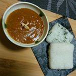 長崎県五島といえば、お魚の宝庫その五島から鯛の出汁を使ったなんにでもあうカレーをいただきました。本日はお味見を兼ねて、シンプルにごはんでいきました。ごはんは少しつぶして軽く焼きました。…のInstagram画像