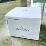 ROSE LABOさんの世界に1つだけ「食べられるバラを使用したオリジナルスキンケア」ナチュラルオフバームR(クレンジングバーム)を使用してみました。..このクレンジング国産・農薬不使…のInstagram画像