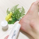 イシュア👣サロンフィット🍀かかとのザラザラ感があるとき、今まではボディクリームを塗っただけでした💦かかと、足裏のケアってどんなものがあるか、わからない人のが多いと思います😩…のInstagram画像