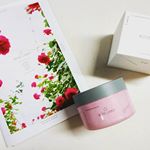 国産の食べられるバラを使ったオリジナルスキンケア、ROSELABOの【ナチュラルオフバームR】ピンクの容器に、中身もピンクでとてもかわいいし、香りもすごくいいし❤️❤️ 乾燥がひどいときと、メ…のInstagram画像