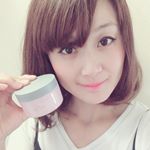 美肌作りにかかせないクレンジング🌹W洗顔不要のクレンジングバーム《ROSE LABO株式会社ナチュラルオフバームR》・固形タイプだけど、体温にふれるととろっとろになるねん。不思議なクレ…のInstagram画像