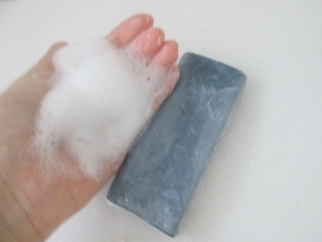 口コミ：ペリカン石鹸の洗顔石鹸｢泥炭石｣で夏の毛穴対策の画像（1枚目）