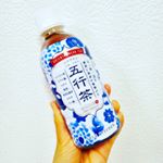 【ハーブティー】ベジキッチン　五行茶オリエンタルハーブティー 水-sui-をお試しさせていただきました。むくみ＆美肌対策のお茶です。ルイボス、ビワの葉、スギナ、熊笹、凍頂烏龍茶、ヨモギ、クコ葉味……と…のInstagram画像
