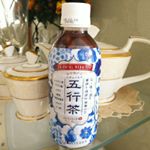 むくみや美肌対策に向けて作られたベジキッチン　『五行茶オリエンタルハーブティー 水（sui）』を飲んでみました。ルイボス、ビワの葉、スギナ、熊笹、凍頂烏龍茶、ヨモギ、クコ葉入りで３３０ｍｌ…のInstagram画像