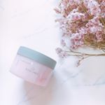 世界で1つだけの新品種 国産・農薬不使用の《食べられるバラ》を使用したオリジナルスキンケア 「ナチュラルオフバームR」🌹✨W洗顔不要のクレンジングバームです。天然由来成分が９３％と高配合で…のInstagram画像