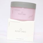 ROSE LABOさんからいただいたナチュラルオフバームR、数日使ったので2回目のレポです♥.人肌の温度でトロリとトロけるバームがメイクにグングン馴染み、ウォータープルーフのアイメイクや口紅も…のInstagram画像