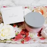 大好きなバラを使ったクレンジングバームROSE LABO株式会社様の『ナチュラルオフバームR』80g¥4,000(税抜)✨・・淡いピンク色のバームでお肌の上に乗せると体温でジワーッと溶…のInstagram画像