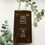 haru kurokamiスカルプ シャンプー100％天然シャンプーで頭皮と髪のことを考えて作られています。頭皮ケア・ボリュームケア・黒髪ケア・ニオイ・フケ・かゆみや紫外線のダメージケ…のInstagram画像