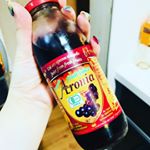 アロニア果汁♥酸化を防いでくれる＼(^^)／飲みやすくて少し赤ワインみたいな感じの味でした☆ブルーベリーの5倍のポリフェノールORACは赤ワイン、ブルーベリーの3倍♥効果が楽しみで…のInstagram画像