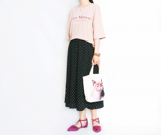 口コミ：GUドットスカートと猫好きにおすすめのバッグでピンク系コーデ♡の画像（2枚目）