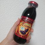 ブルガリアからやってきた有機アロニア100%果汁☺️ ポリフェノールがブルーベリーの5倍含まれておりメディカルフルーツと呼ばれてるほど🎉ポリフェノールがギュット凝縮されているので渋みがあるとありま…のInstagram画像