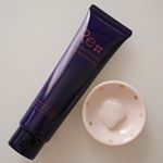 最近の洗顔は、リ・ダーマラボ「モイストゲルクレンジング」を使っています🧖🏻‍♀️なんと、美容液成分が99.3％✨保湿成分のみでクレンジングできるんです❗️プニプニのこんにゃくスクラブが入っ…のInstagram画像