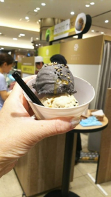 口コミ記事「うめだ阪急『アイス！アイス！アイス！』で超濃厚ごまアイス」の画像