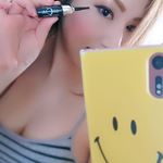 ＊ ＊ ＊金曜日おつかれさまぁ ¨̮♡.竜巻警報🌪でてたけど 被害なくてよかった🌈.裏の海の波がもーっほんと荒れててね🌊オーシャンビューどころか水中にいる感覚だったよ😩🐳…のInstagram画像