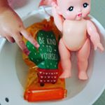 防滴ポーチ❤️これでプールでも携帯触れる❤️ちゃんと水から守ってくれる✨お値段以上❤️ #プチプラ #雑貨 #プチプラ雑貨 #300均 #防滴ポーチ #プール #pool #ビーチ #be…のInstagram画像