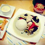 お昼はグリーンカレー。#monmarche #tuna #monipla #monmarche_fanのInstagram画像