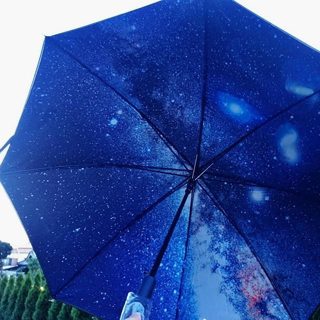 口コミ投稿：﻿..雨の日が楽しみになる内側が宇宙の傘☂はっしぃは日傘として晴れの日も楽しんでま…