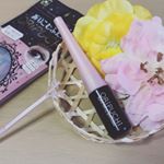 塗って乾かすだけのマブタをくっつけない#非接着タイプ なので、まばたきも自然で#メイクでふたえにしてます感 がない#アイプチ #コスメ です。 ガールズメーカーのアイプチは本当に優秀ですよね(^^)…のInstagram画像