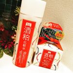 ワフードメイドシリーズ 酒粕化粧水.クリームご縁がありお試しさせて頂いています杜氏の手の美しさに着目酒粕にヒントを得て作られた化粧水とクリームですオリジナル酒粕エキス使用 ・キュウ…のInstagram画像