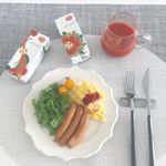 .#ハコサラダ野菜が全然取れてないから毎朝朝ごはんと一緒に飲んでます😋💜お通じ良くなった感じがする🤔#朝ごはん #おうちごはん #置き画 #置き画くら部 #カメラ女子 #フォト…のInstagram画像
