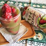 先月とった苺🍓を冷凍庫からほじくり返して、キウイストロベリージュースとまぜまぜ🍹🥝🍓フルーツ大好き♡#フルーツジュース #おはよう #おうちカフェ #凍らせ苺 #デルモンテ #ヘルシーガー…のInstagram画像