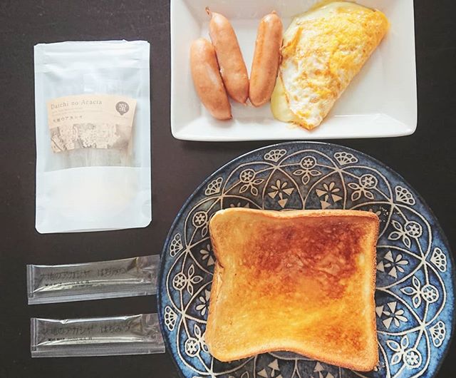 口コミ投稿：・・個包装になってるハチミツ、食パン1枚にちょうどぴったり😳💓・【#ランチ】#パン#…