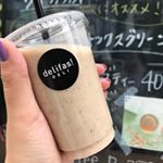 9月12日からデリファスデリでスタートしたスムージーをいただいてきました！スムージーは☑︎グリーンデトックス☑︎カカオソイミックスの2種類。さらに+100円で限定ブースト（飲む日焼け止め+抗…のInstagram画像