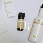 天然成分にこだわり、選りすぐったオーライトのールデンローズ シャンプー＆ ヘアオイル💇‍♀️.ゴールデンローズカラーケアシャンプーは、精選されたゴールデンローズ・エッセンシャル・オイル。認…のInstagram画像