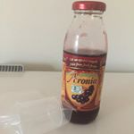 #aroniada #monipla #nakagaki_fan.#モニター  しましたっ#有機アロニア100パーセント果汁 ..#味 →#独特  な味がするけどまずくない牛乳…のInstagram画像