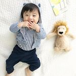 ..生後１１ヶ月を迎えました👦マタニティの時に購入したGAPのくまちゃんがぴったりになった🐻💕(未だに当時の投稿にいいねいただきます😳くま耳人気？).フェリシモ @felissim…のInstagram画像